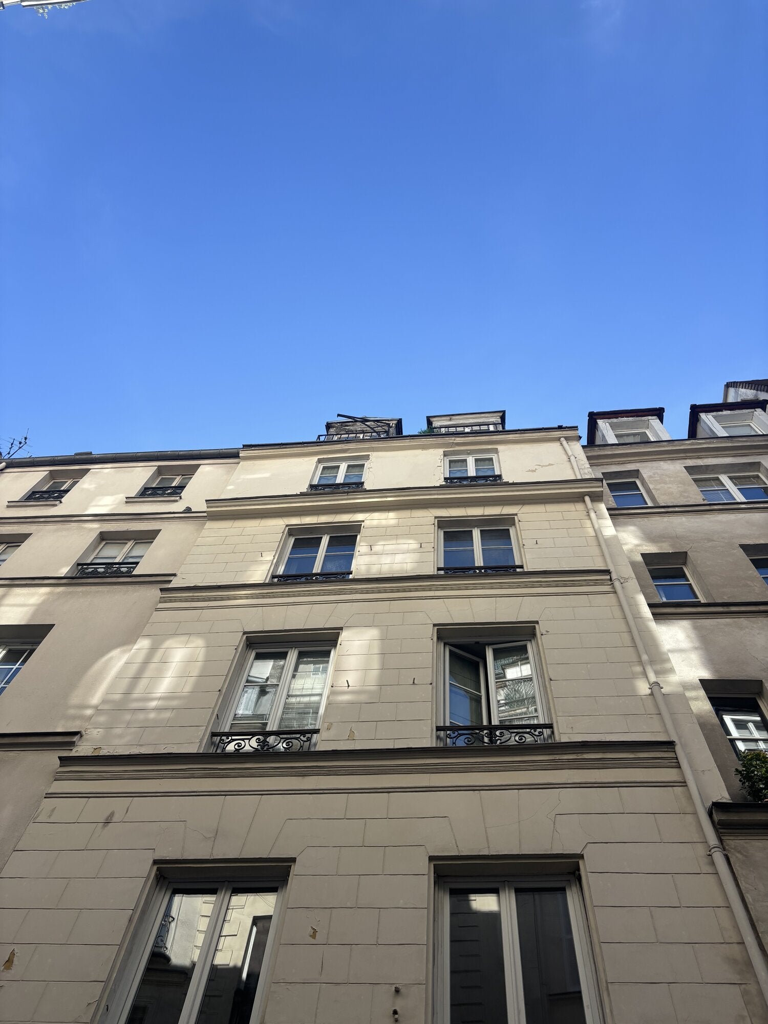 Flat Rue Ferdinand Duval in Paris