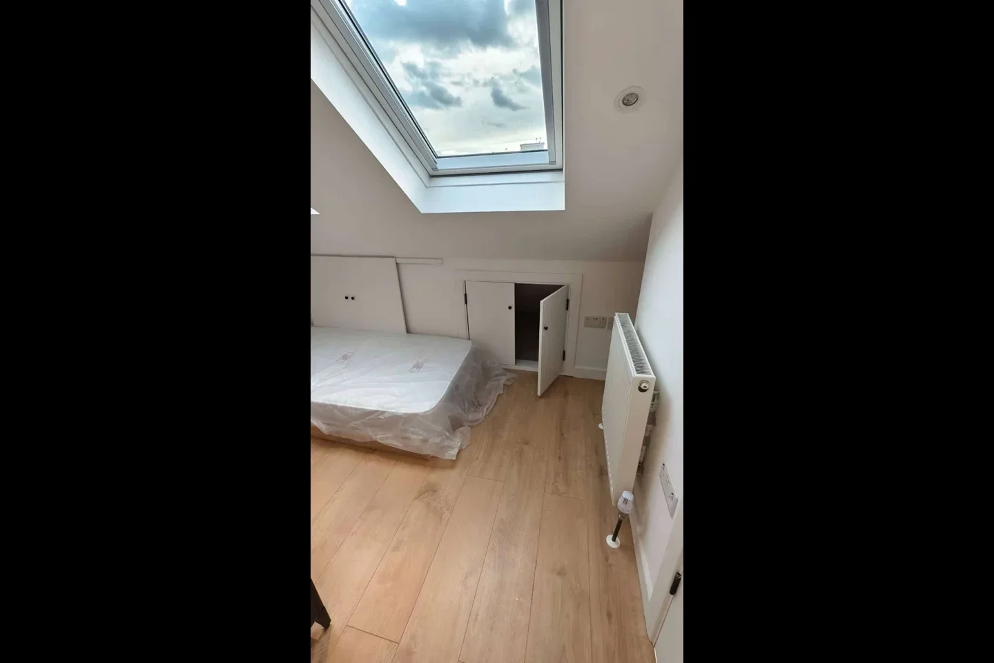 Room Chipka Street in Greater London