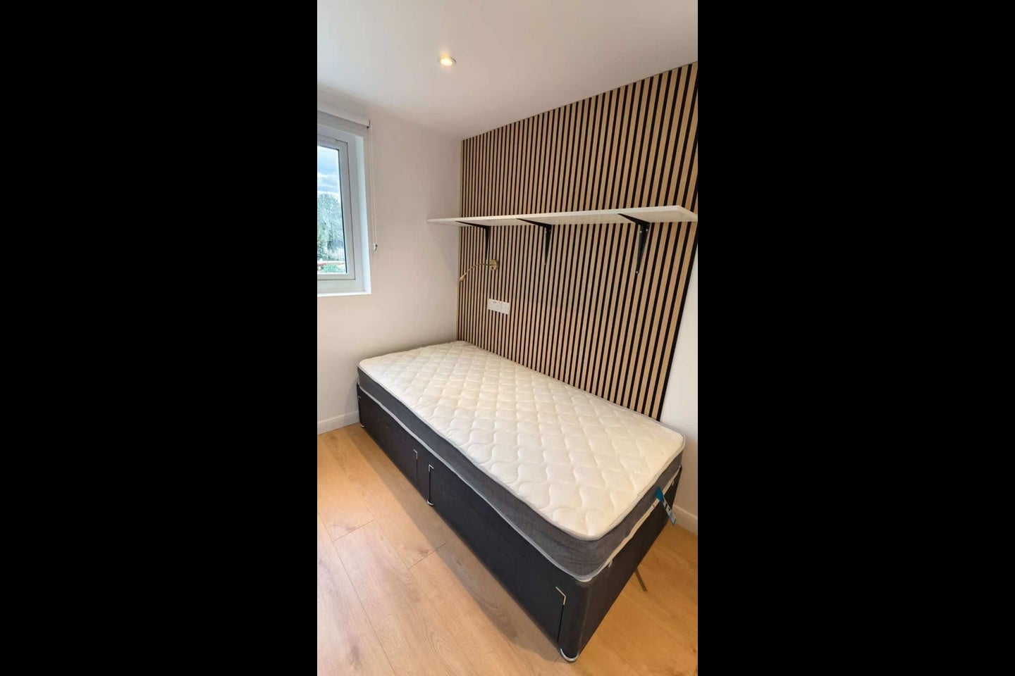 Room Chipka Street in Greater London