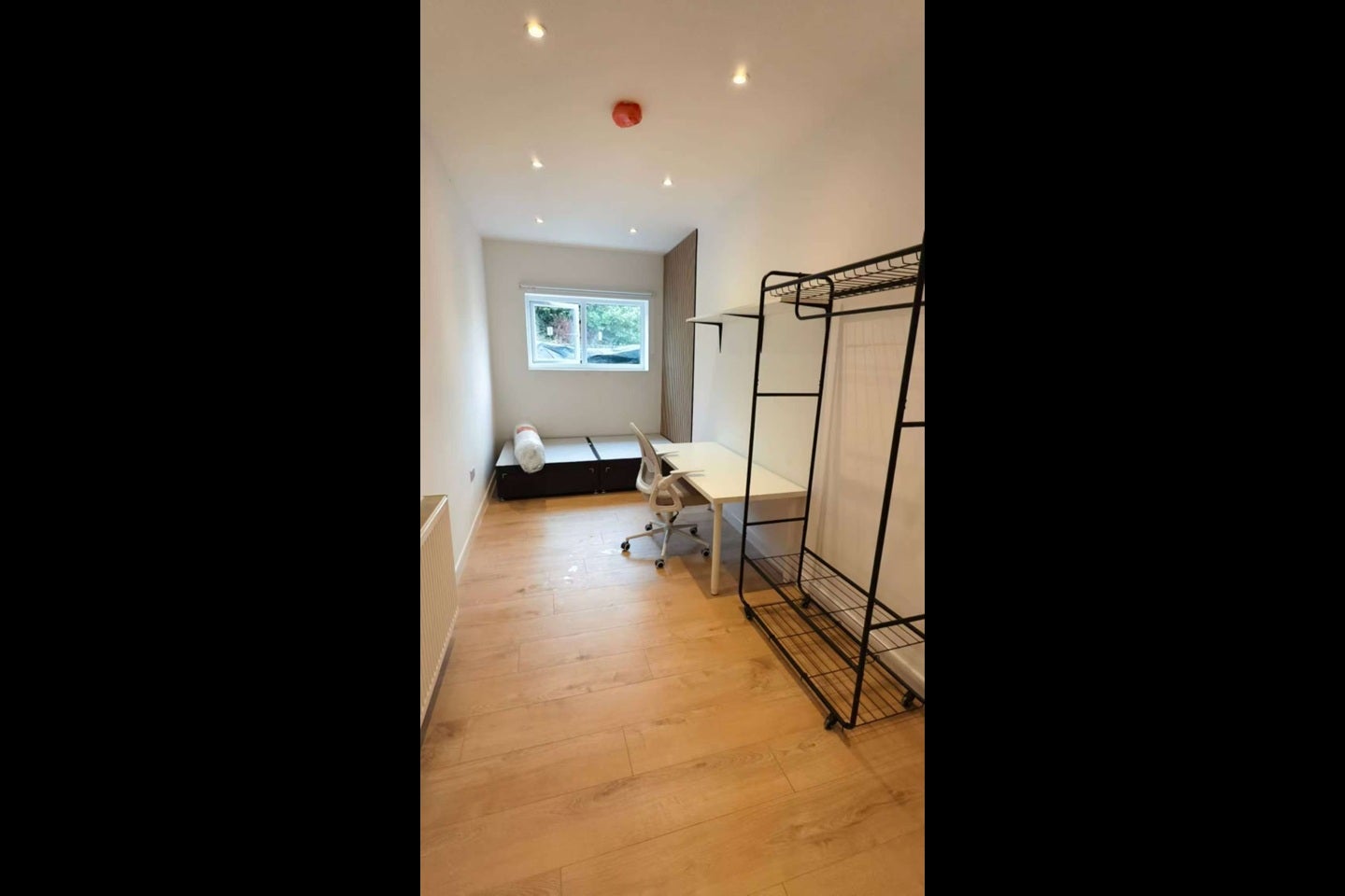 Room Chipka Street in Greater London