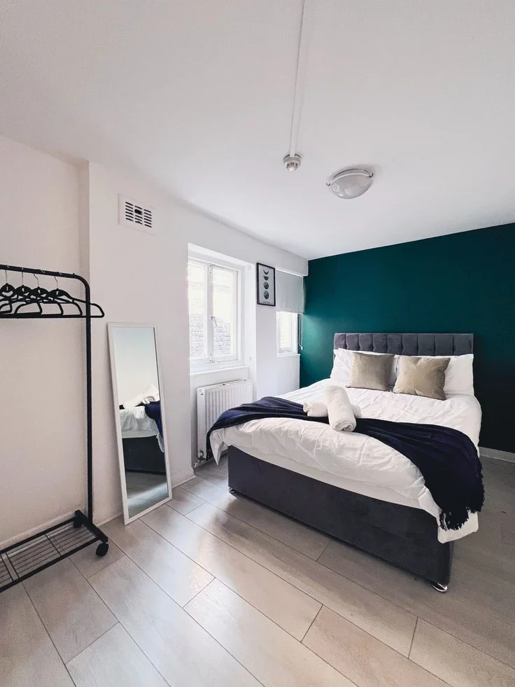 Flat Ashmore Road in City of Westminster