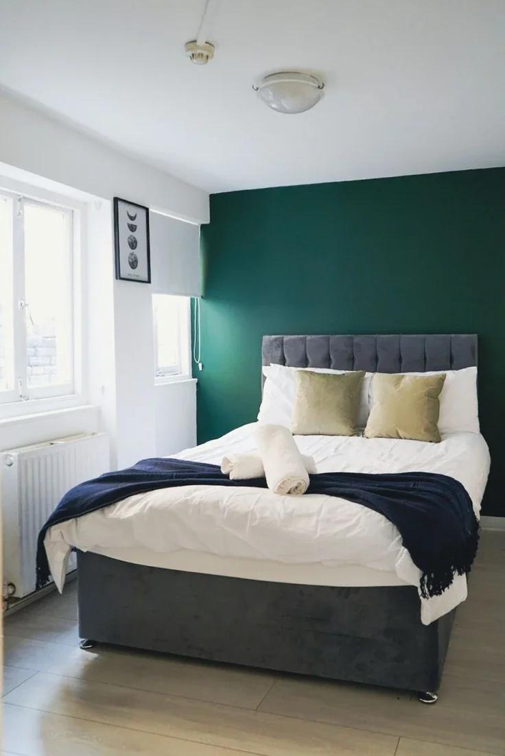 Flat Ashmore Road in City of Westminster