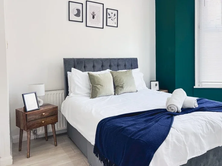 Flat Ashmore Road in City of Westminster