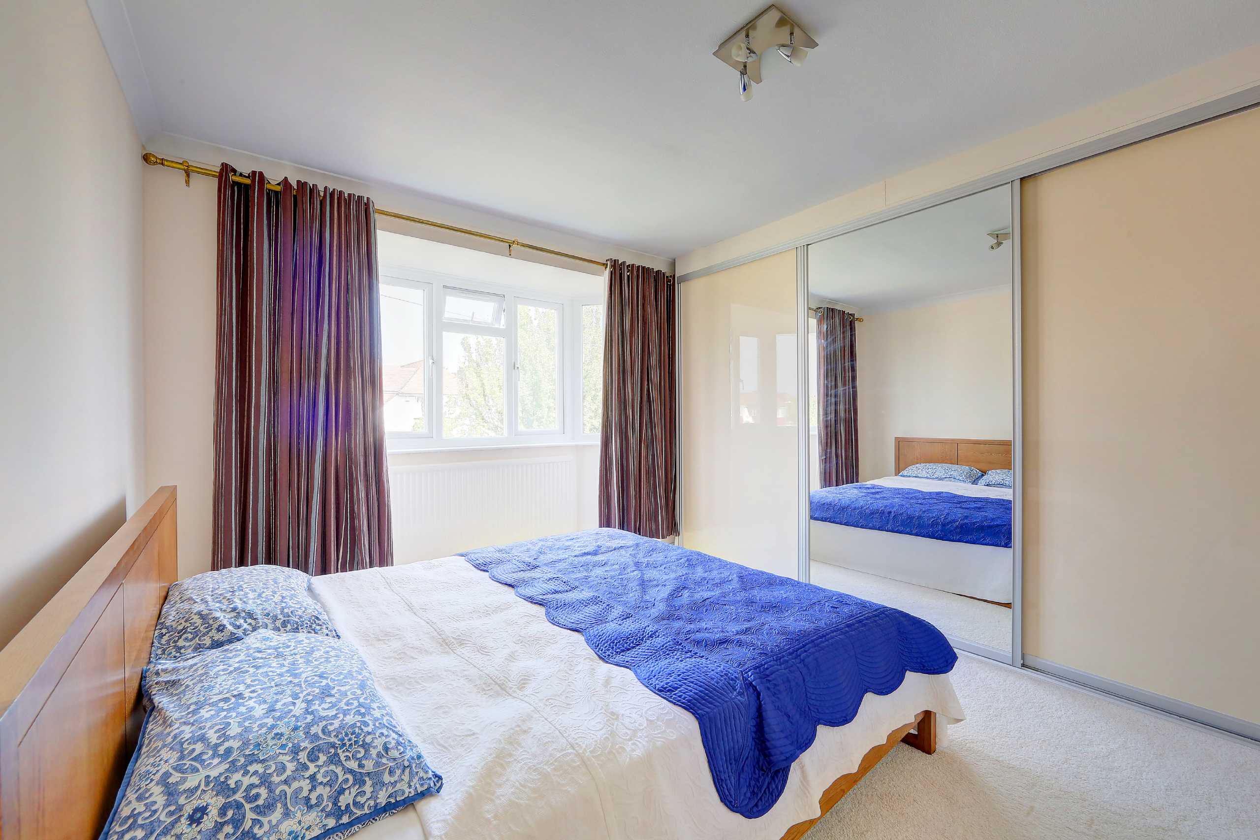 House Chilmark Gardens in Greater London