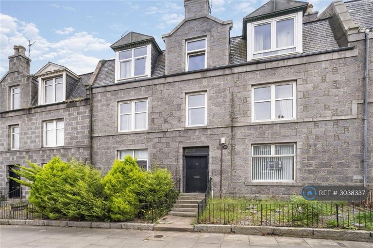 Flat Menzies Road in Aberdeen City