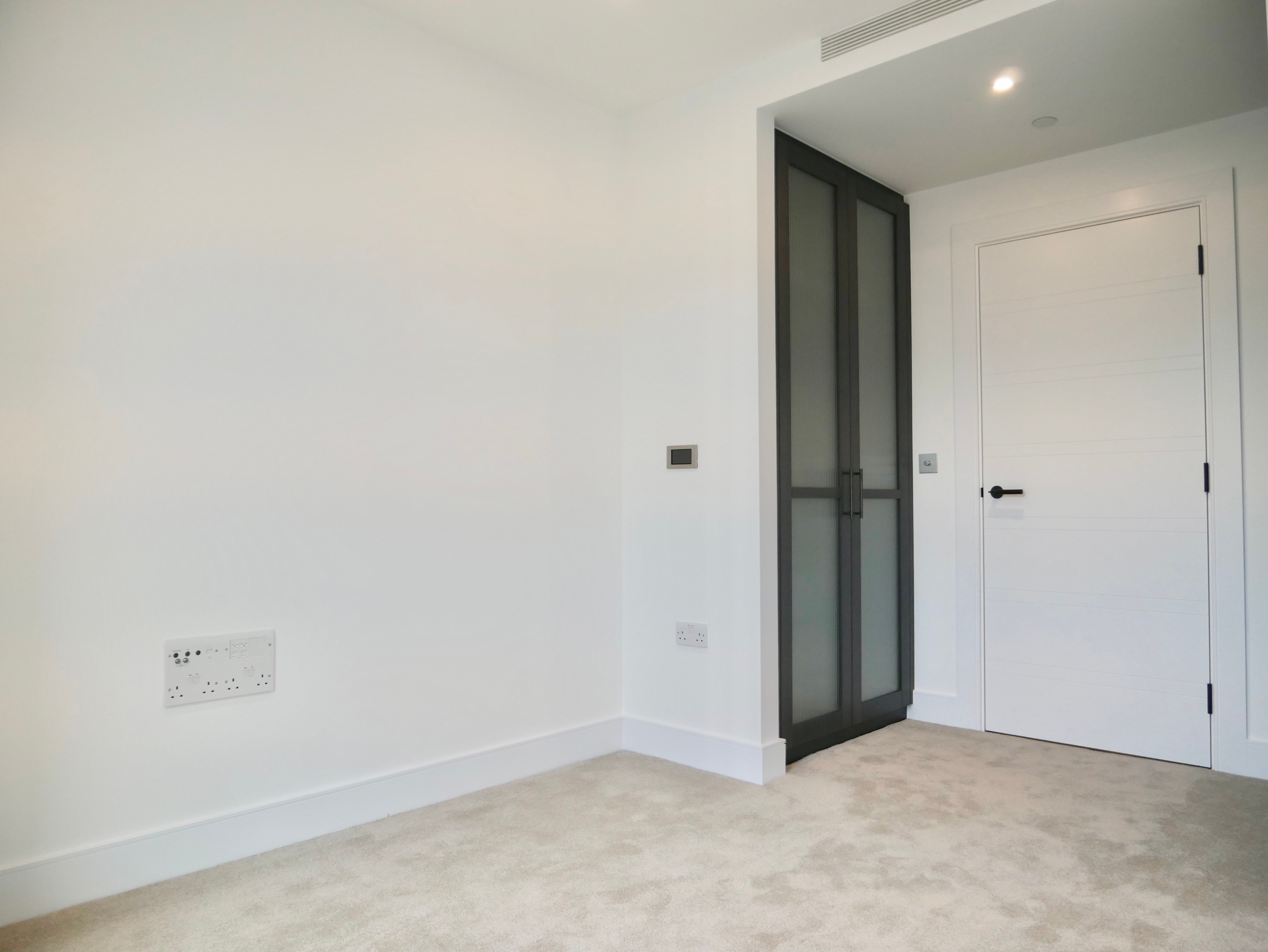 Flat Palmer Road in Greater London