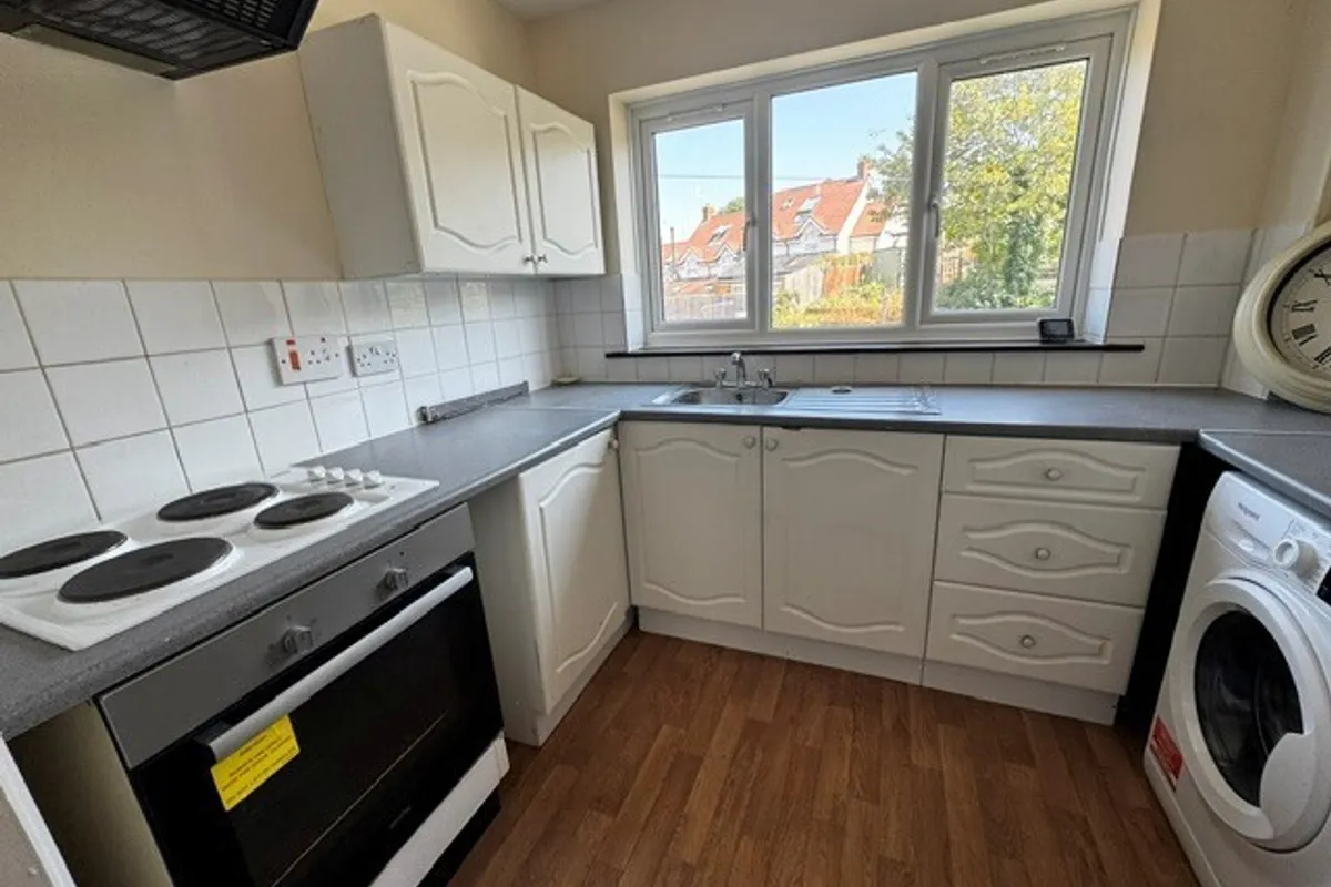 Flat Lenborough Road in Buckingham