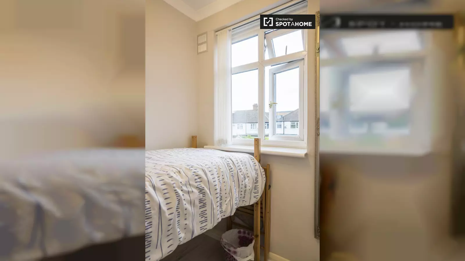 Flat Rochford Way in Greater London