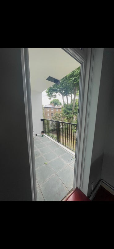 Room Tavistock Road in City of Westminster