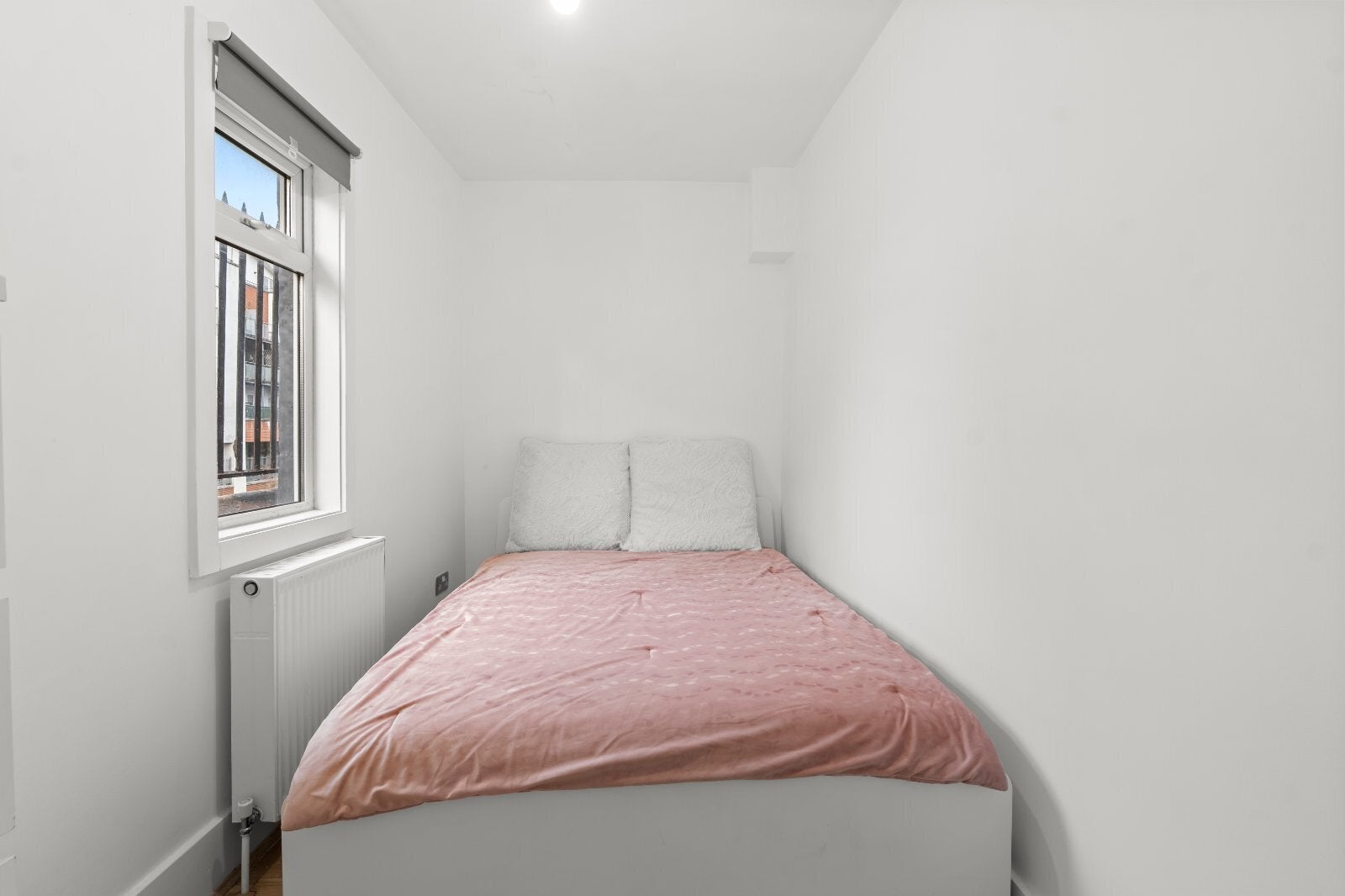 Flat Harrow Road in City of Westminster