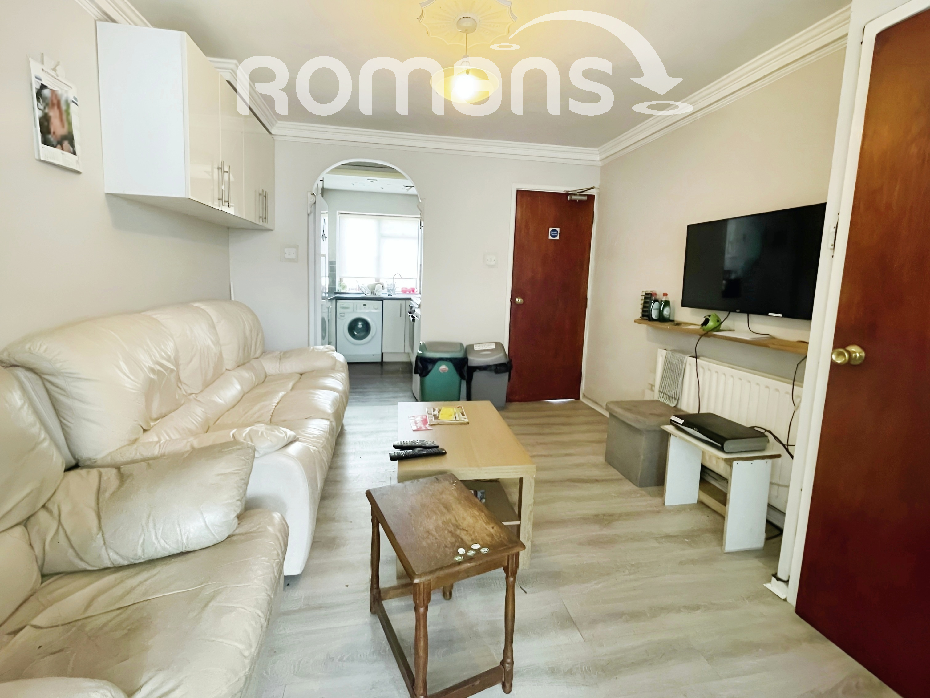 Room Fountains Close in Basingstoke and Deane