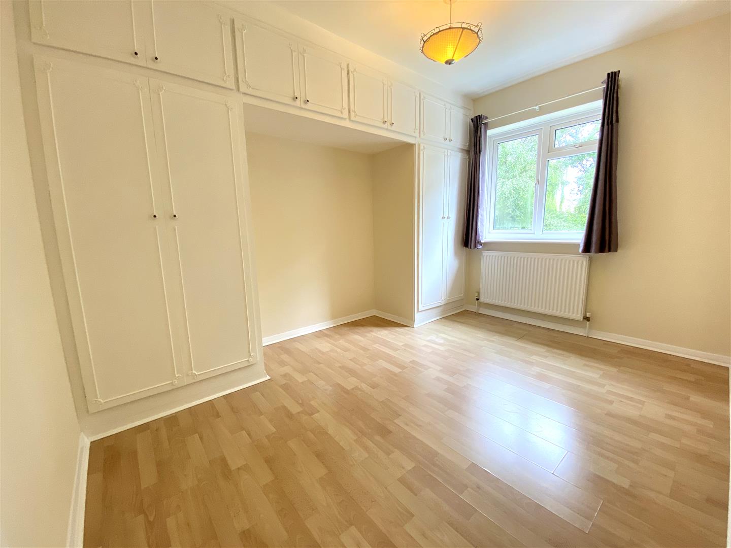Flat Hughenden Road in St Albans