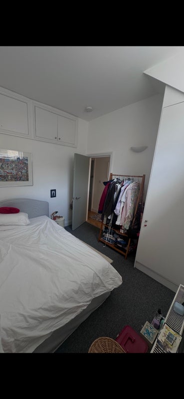 Room Clifton Avenue in Greater London