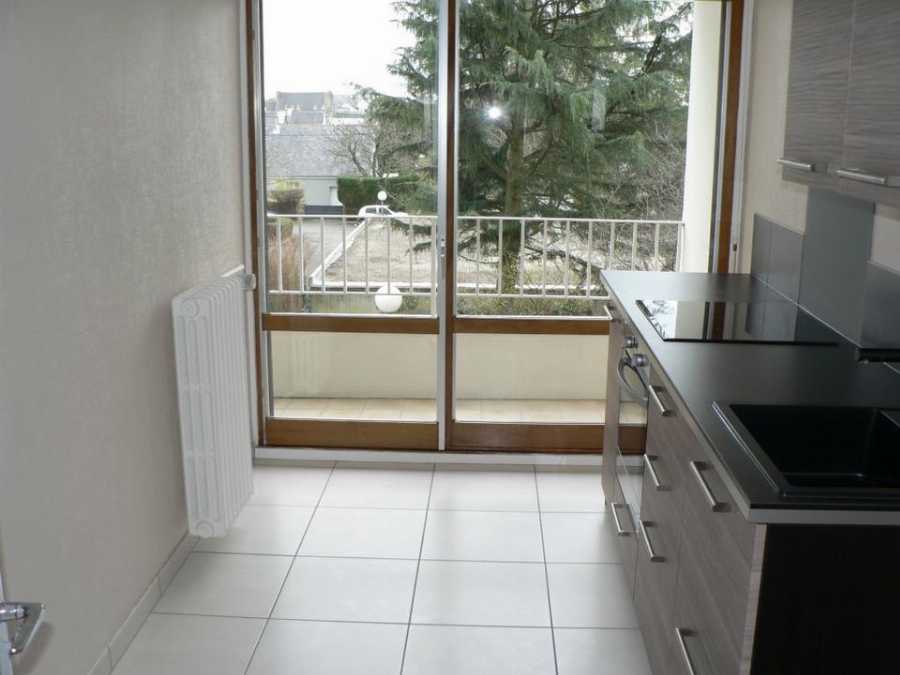 Flat 50 Rue Eugène Delacroix 56000 Vannes in Vannes