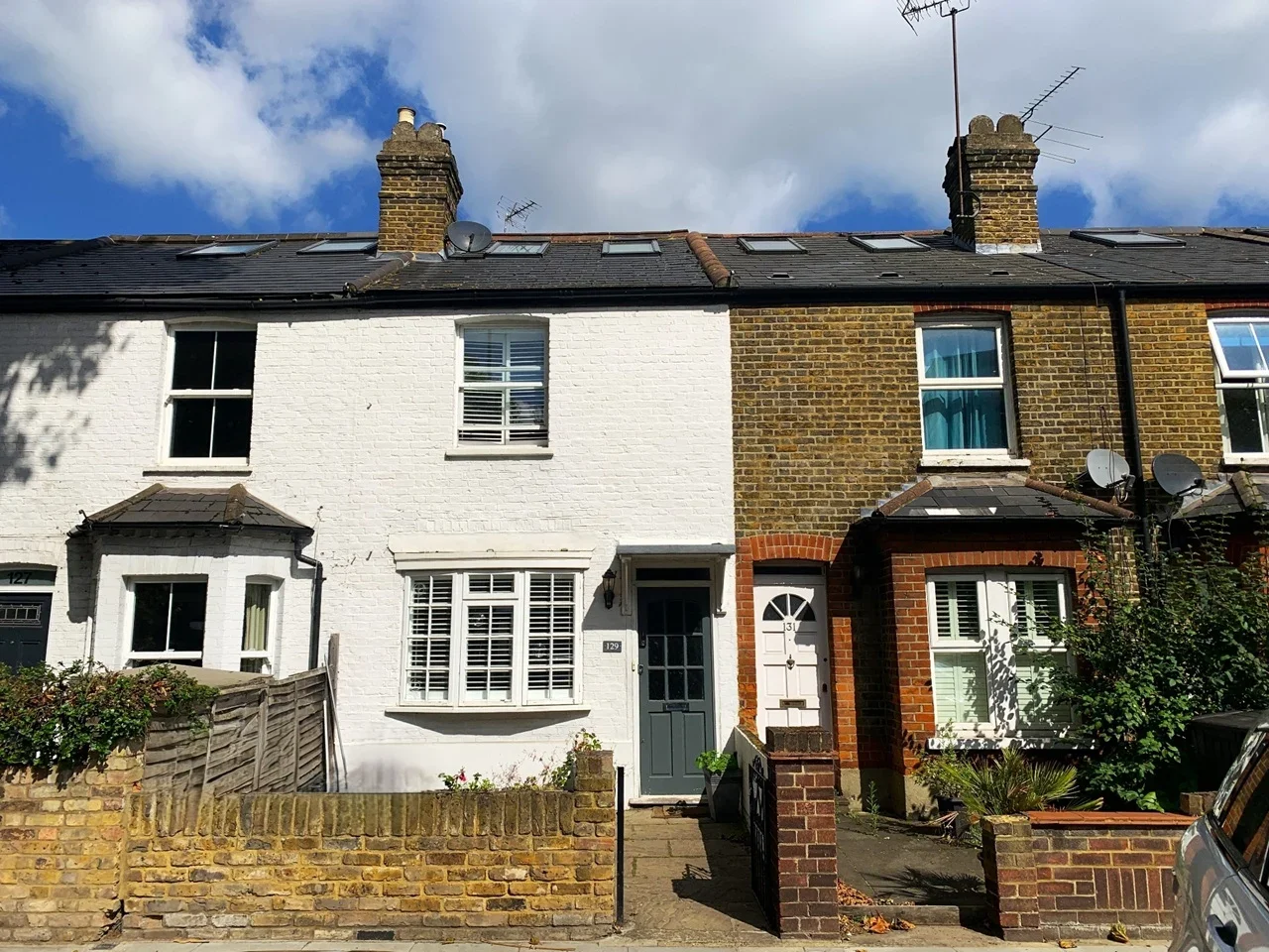House Lower Mortlake Road in Greater London