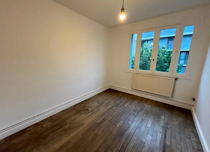 Appartement Rue Alexis Perroncel à Villeurbanne