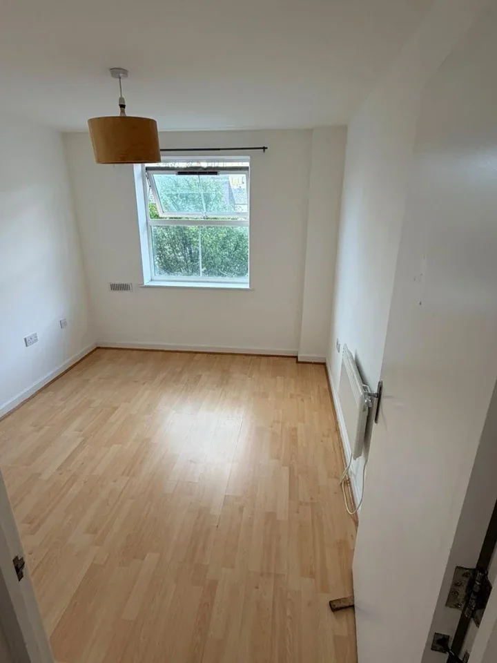 Flat Holly Street in Luton