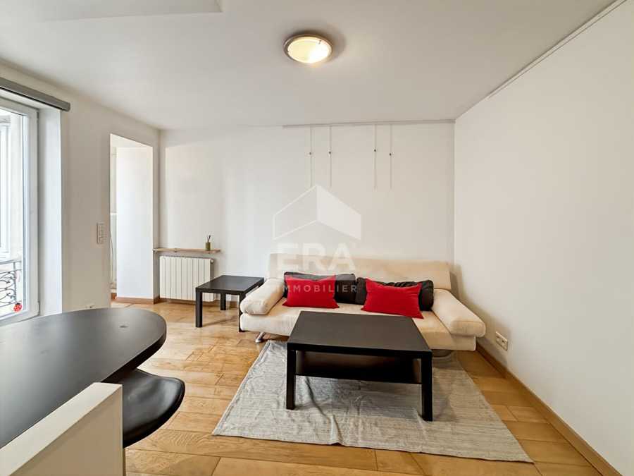 Appartement Rue Germain Pilon à Paris