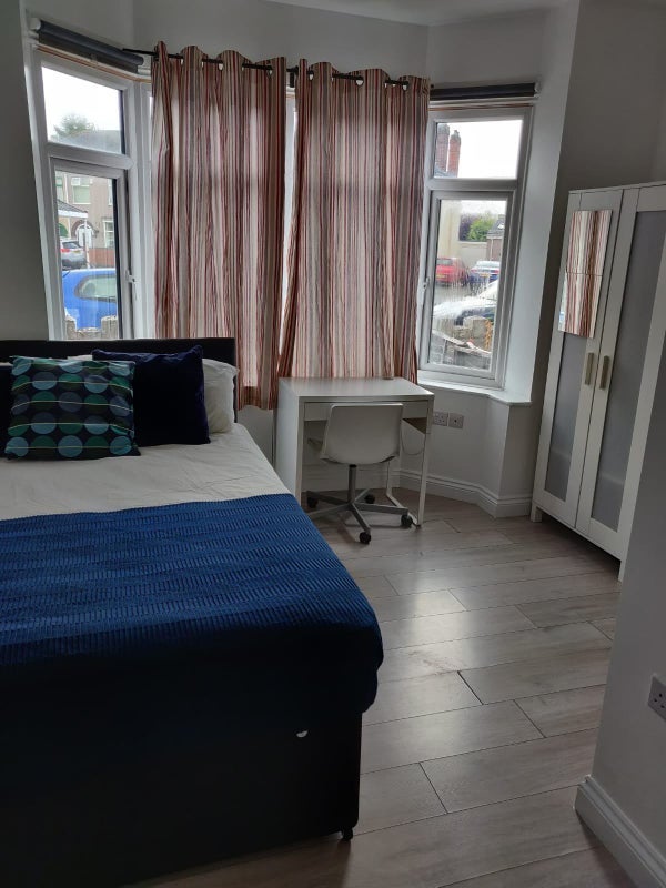 Room Biggin Hall Crescent in Coventry