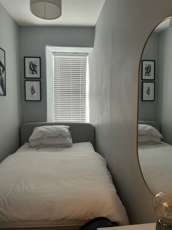 Room Bath Road in City of Edinburgh