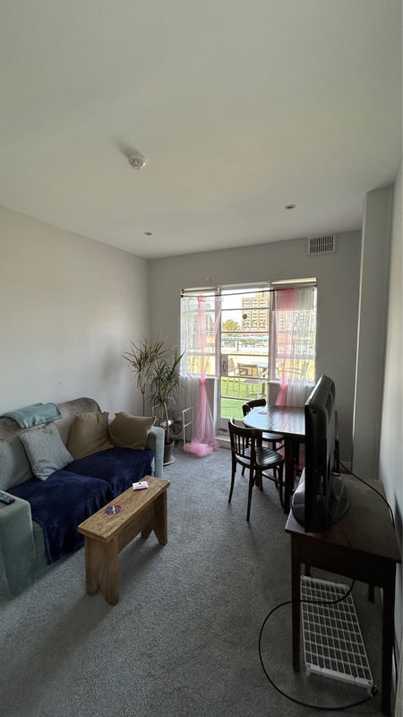 Room Greenwich High Road in Greater London