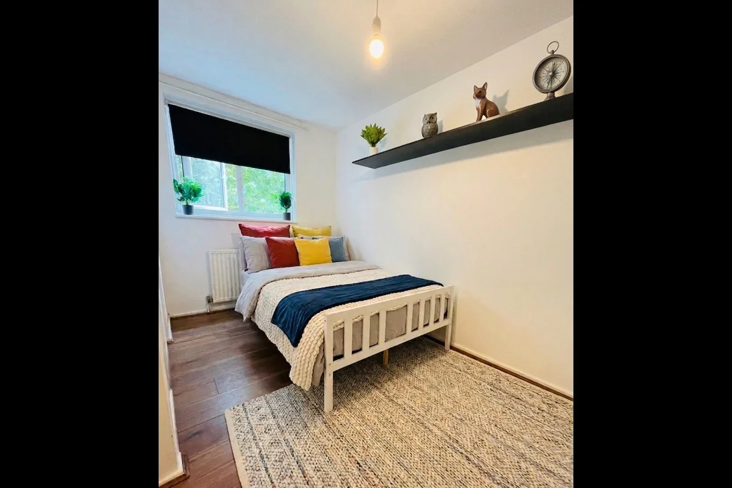 Room Penderyn Way in Greater London