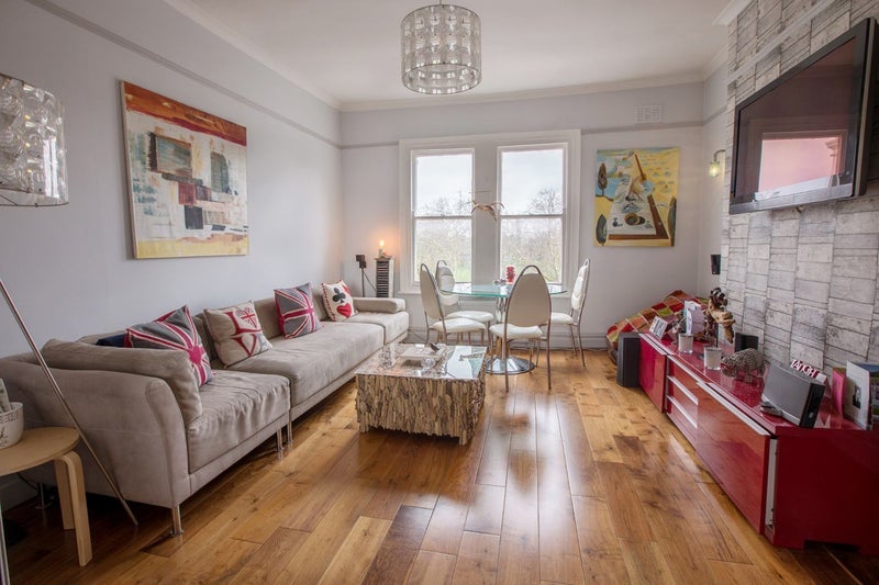 Room Trefoil Road in Greater London