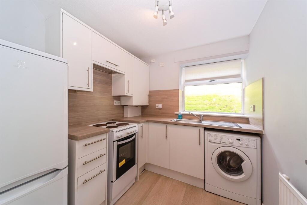 Flat Moorfoot Avenue in Paisley