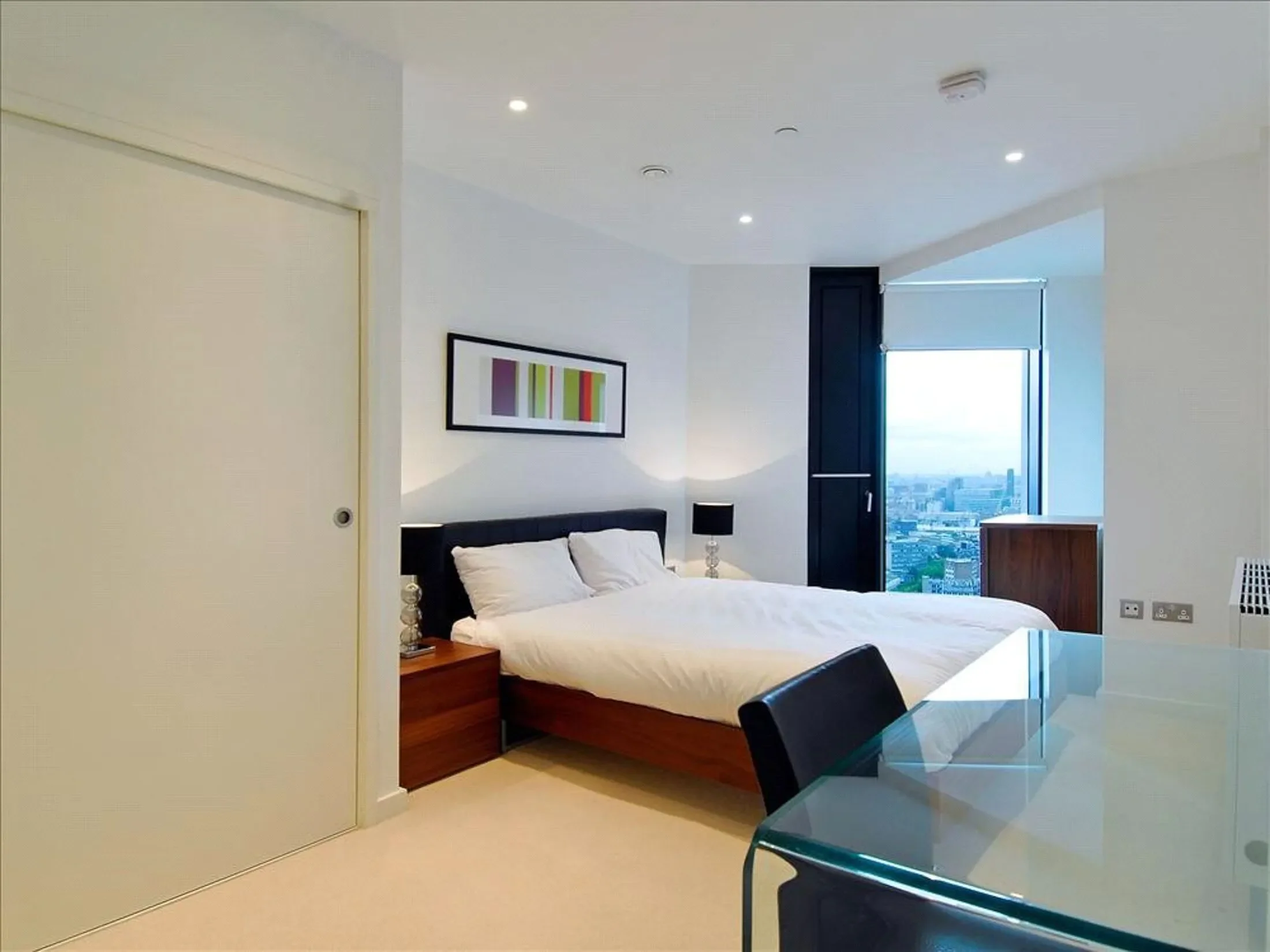 Flat Wollaston Close in Greater London