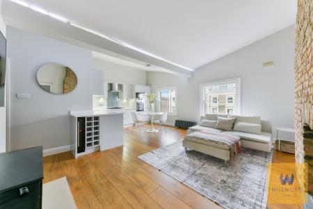 Flat Ladbroke Grove in Greater London
