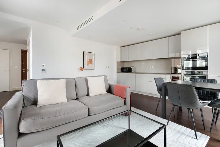 Flat Wandsworth Road in Greater London