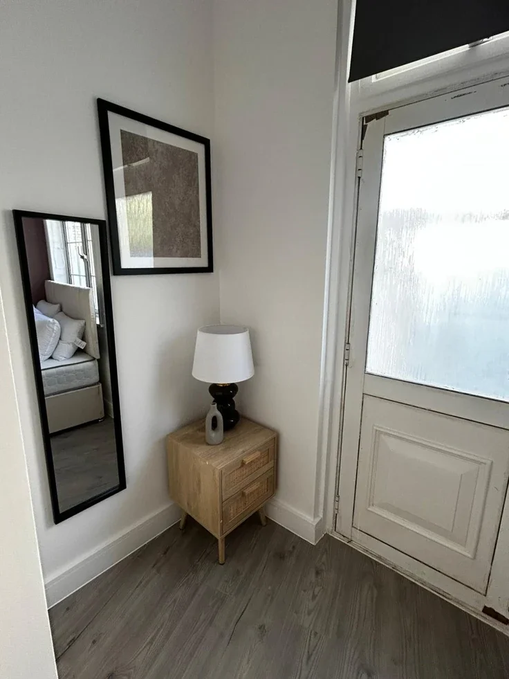 Flat Jackson Road in Greater London