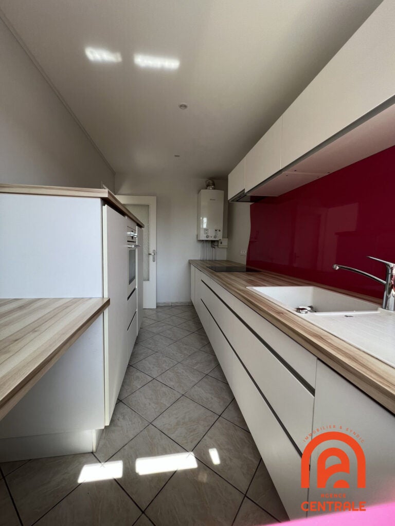 Appartement Rue d'Aquitaine à Meyzieu