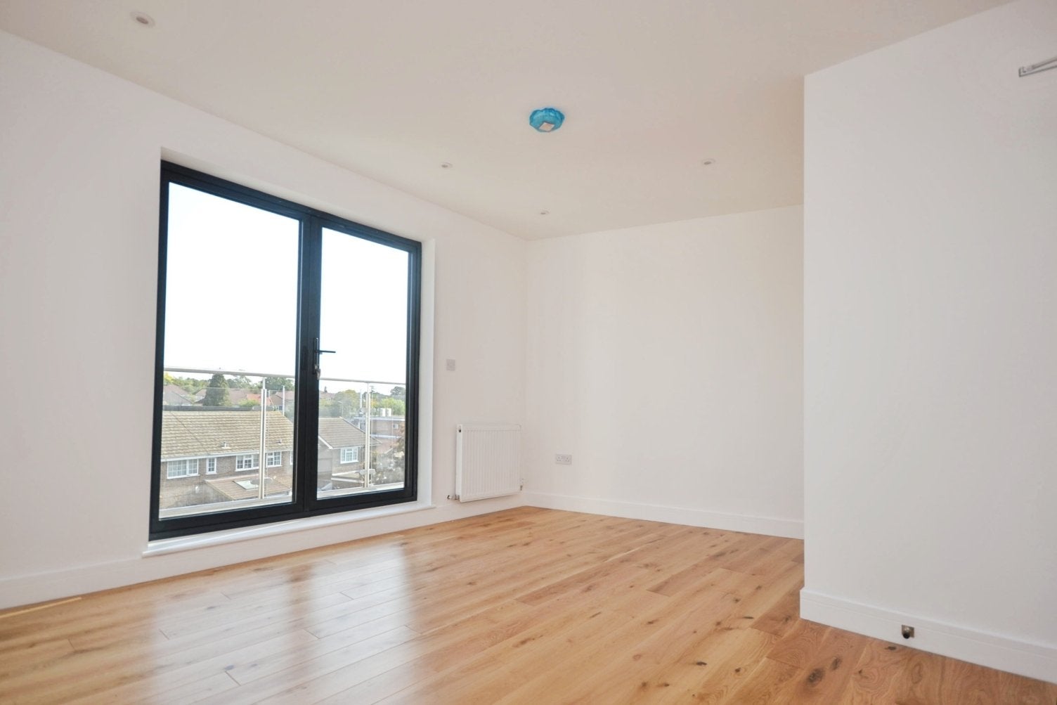 Flat Sherwood Park Avenue in Greater London