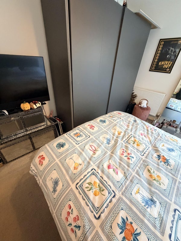 Room Spa Road in Greater London