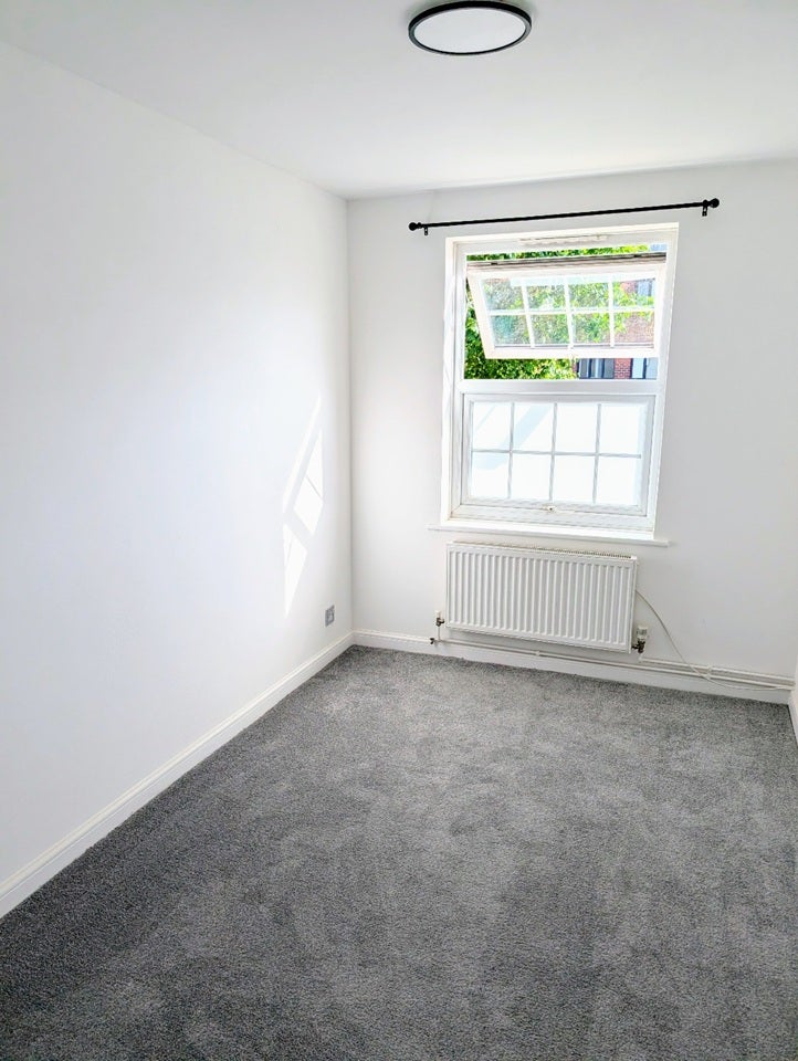 Flat London Road in Uttlesford