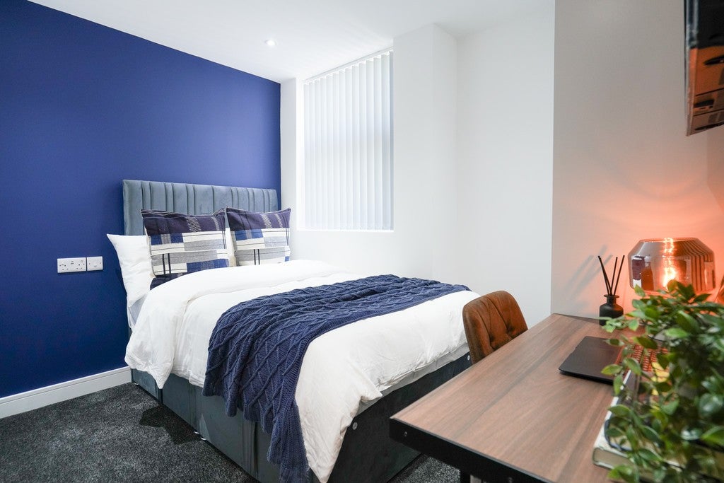Room Irving Road in Coventry