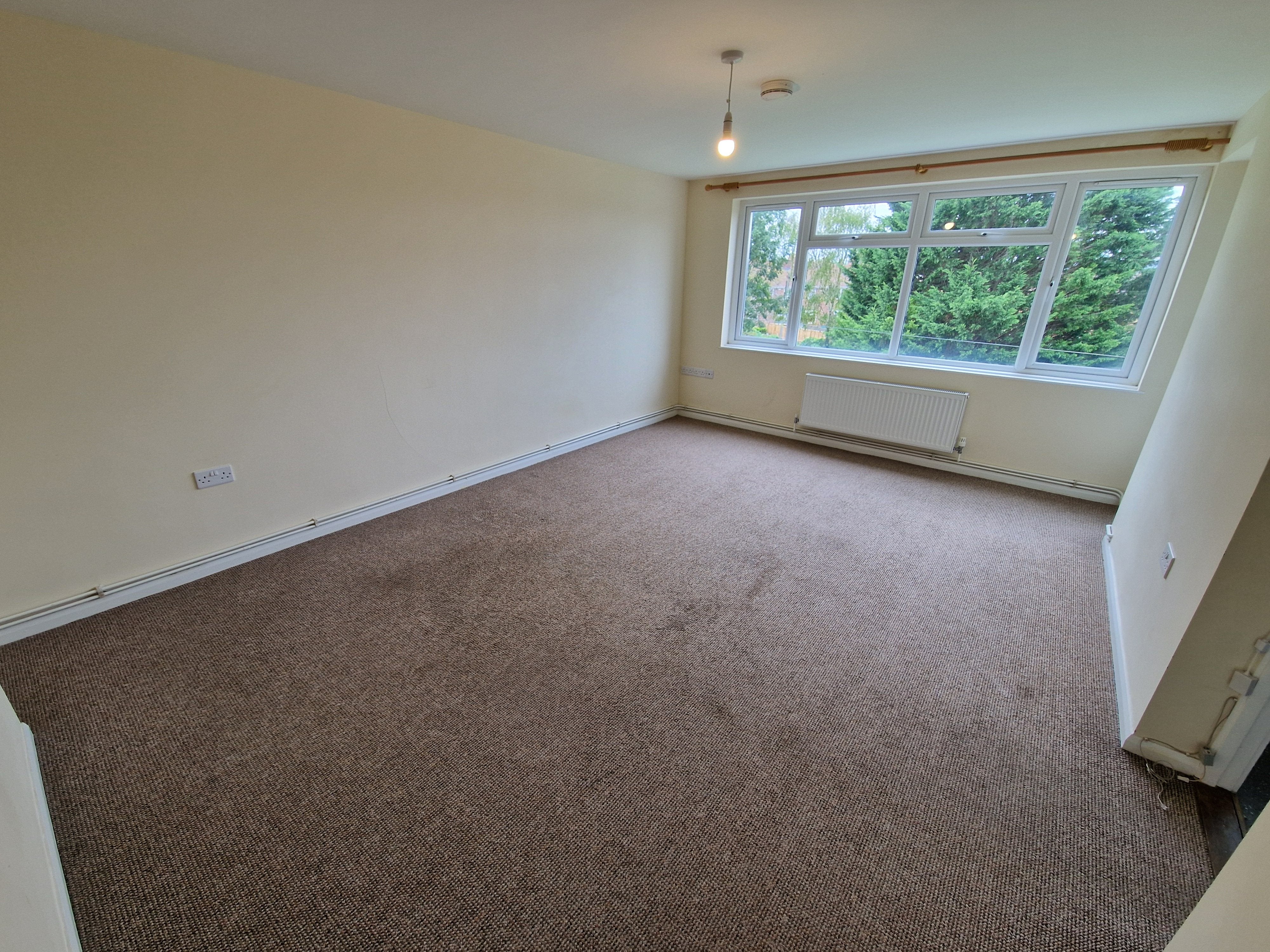 Flat Saltlands Avenue in Bridgwater