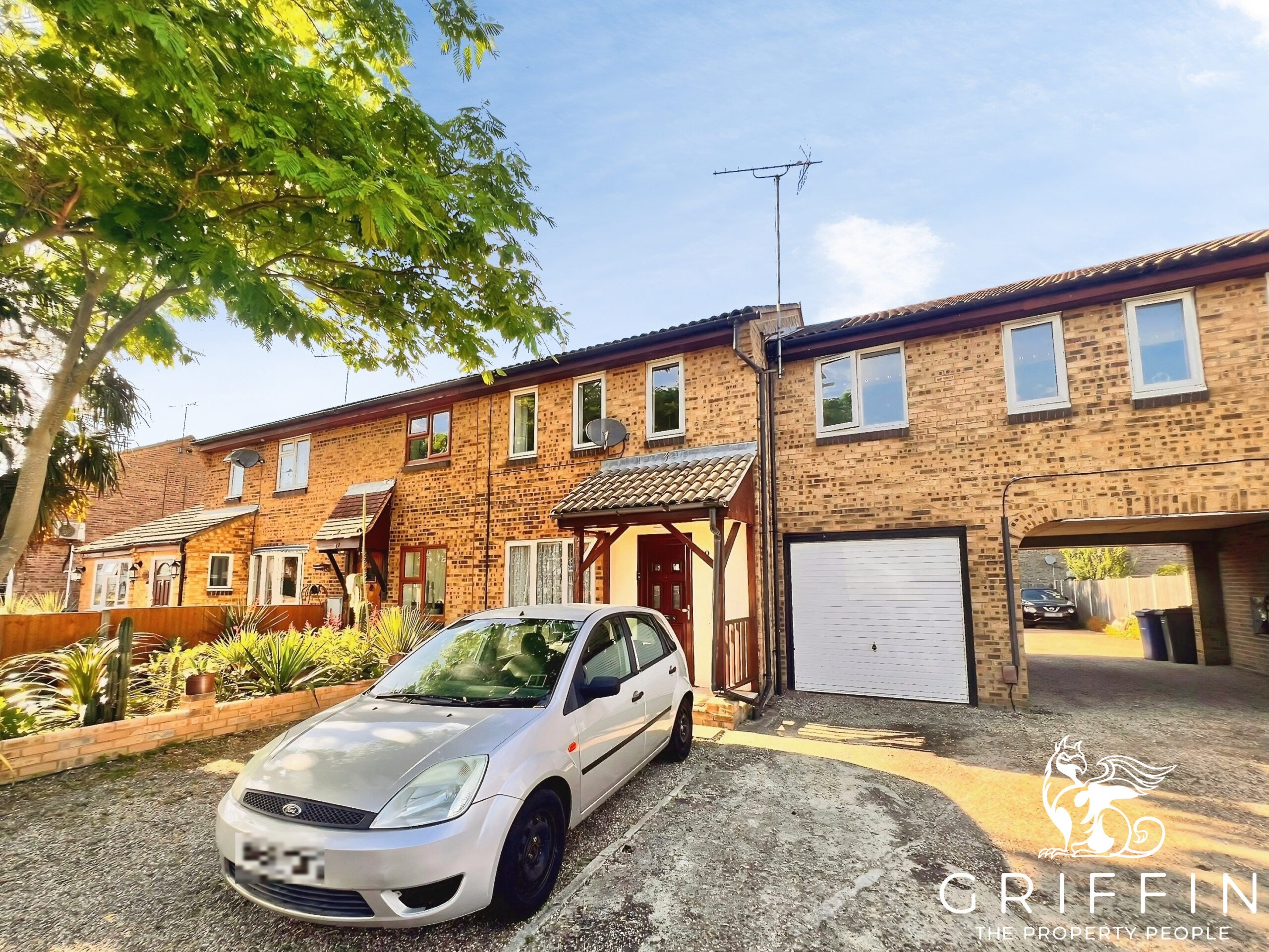 House Fielding Avenue in Tilbury