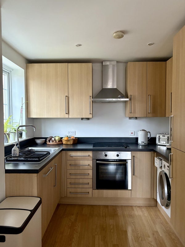 Flat Seven Hills Point in Leeds