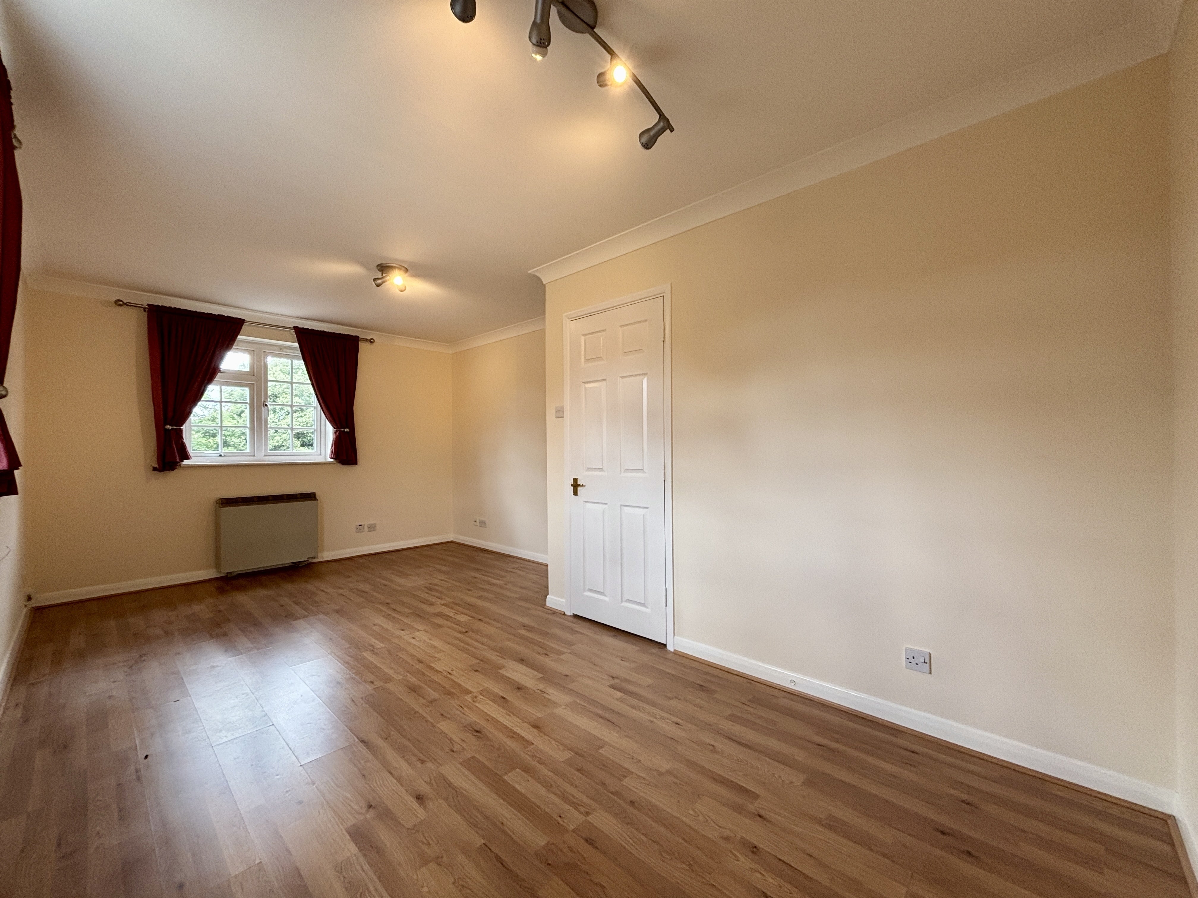 Flat Hanson Close in Greater London