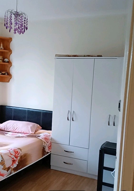 Room George Peabody Street in Greater London