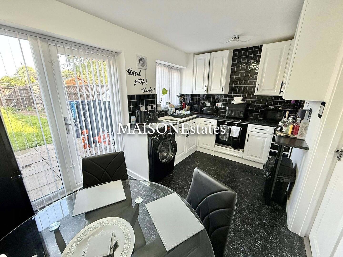 House Avocet Close in Coventry
