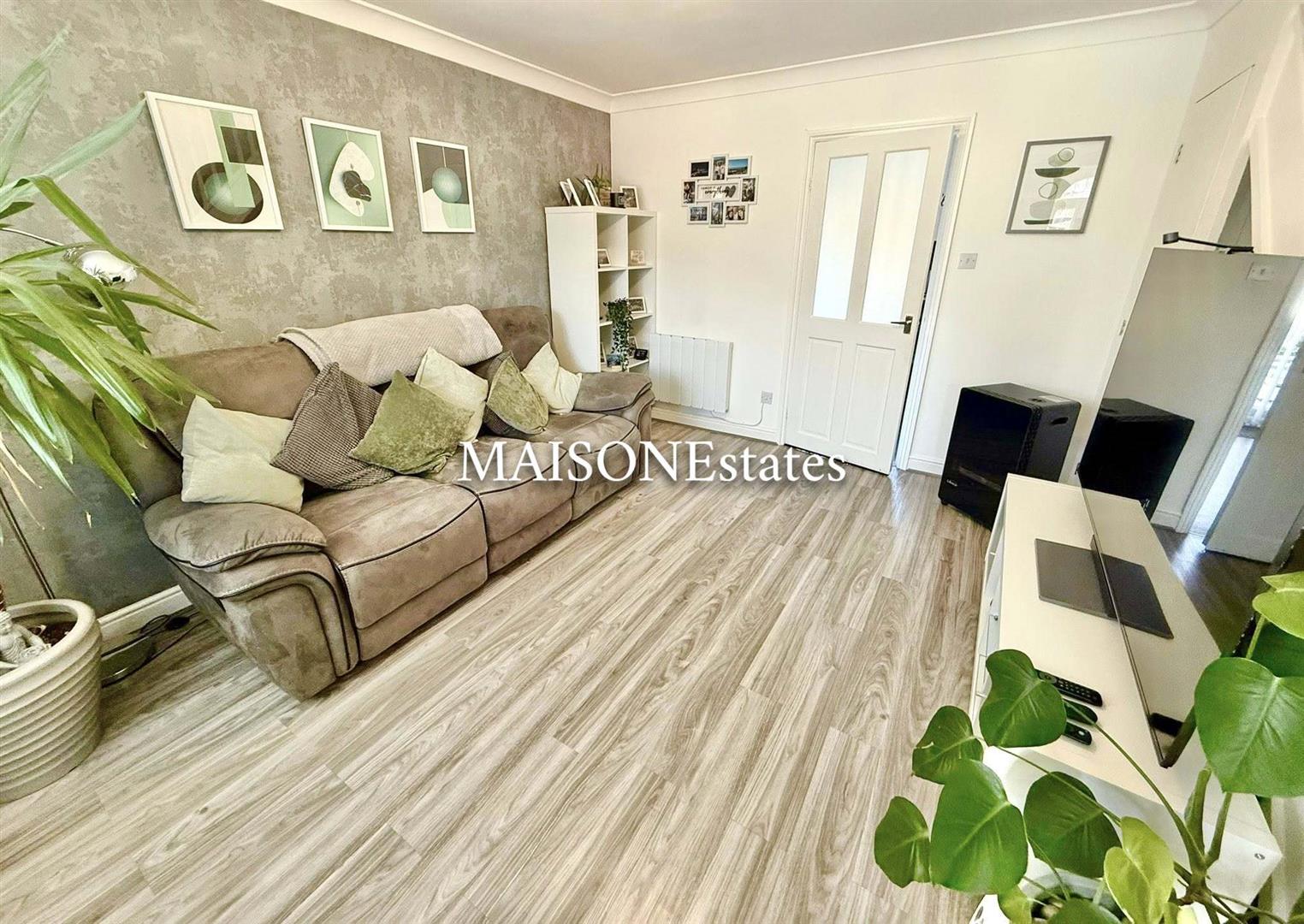 House Avocet Close in Coventry
