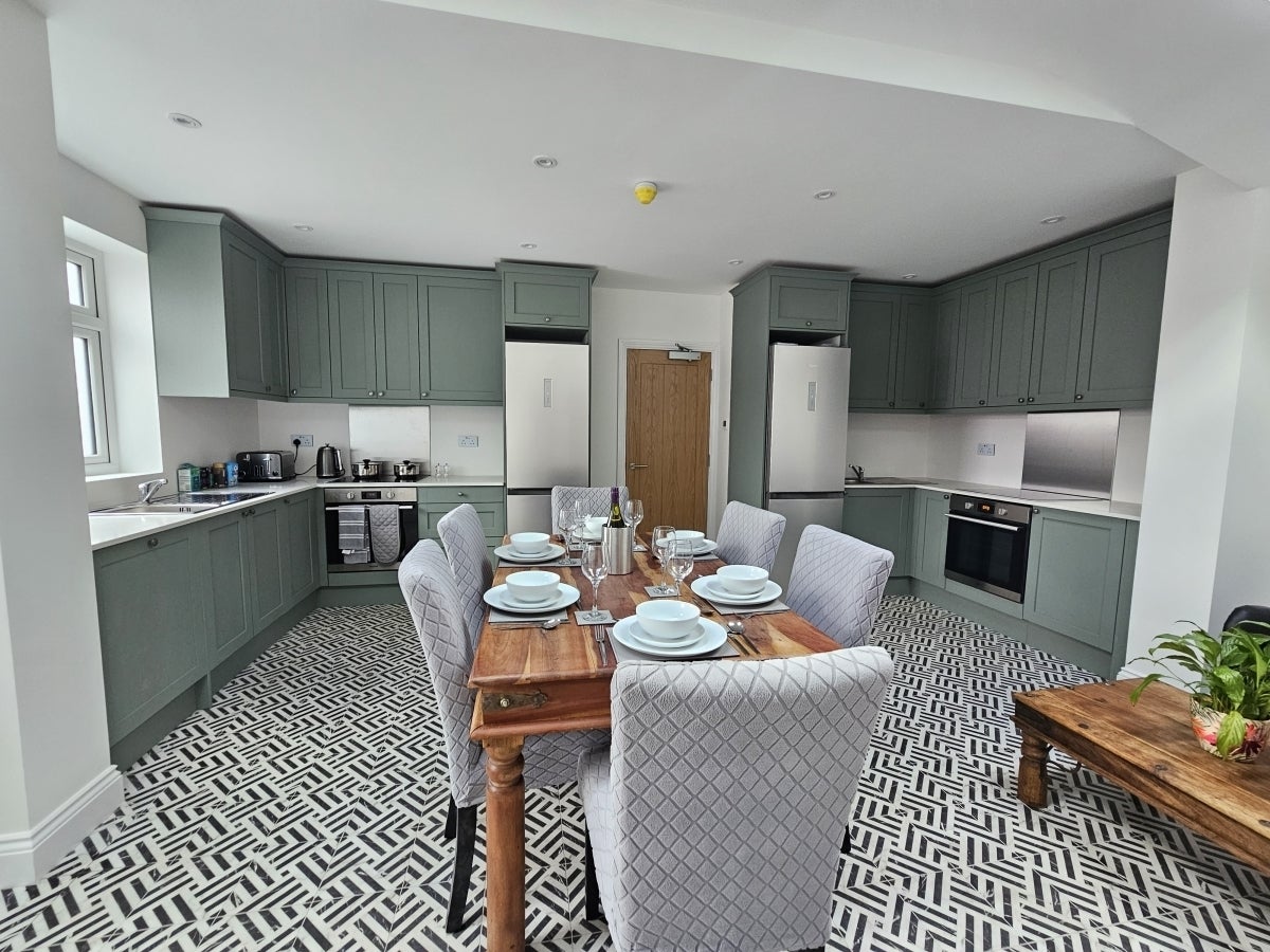 Room Park Avenue in Greater London