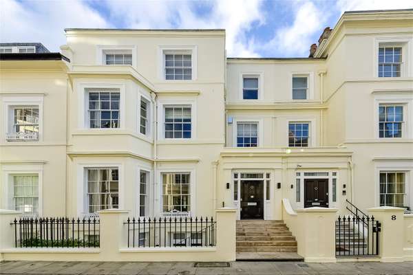 House Cambridge Place in Greater London