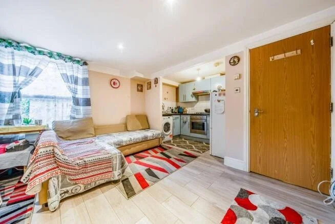 Flat Portland Road in Greater London