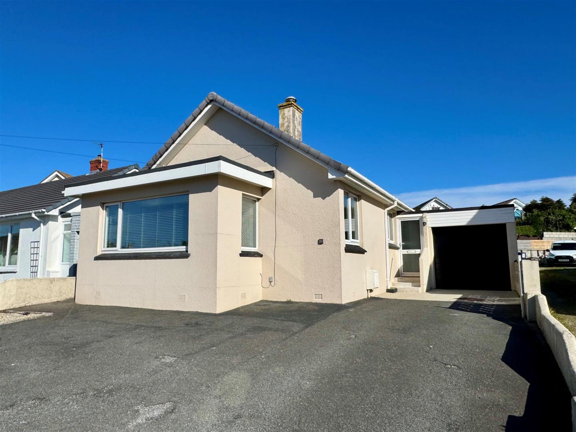 House Parkland Close in Newquay