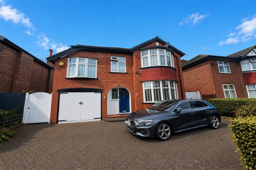 House Woodlands Drive in Manchester