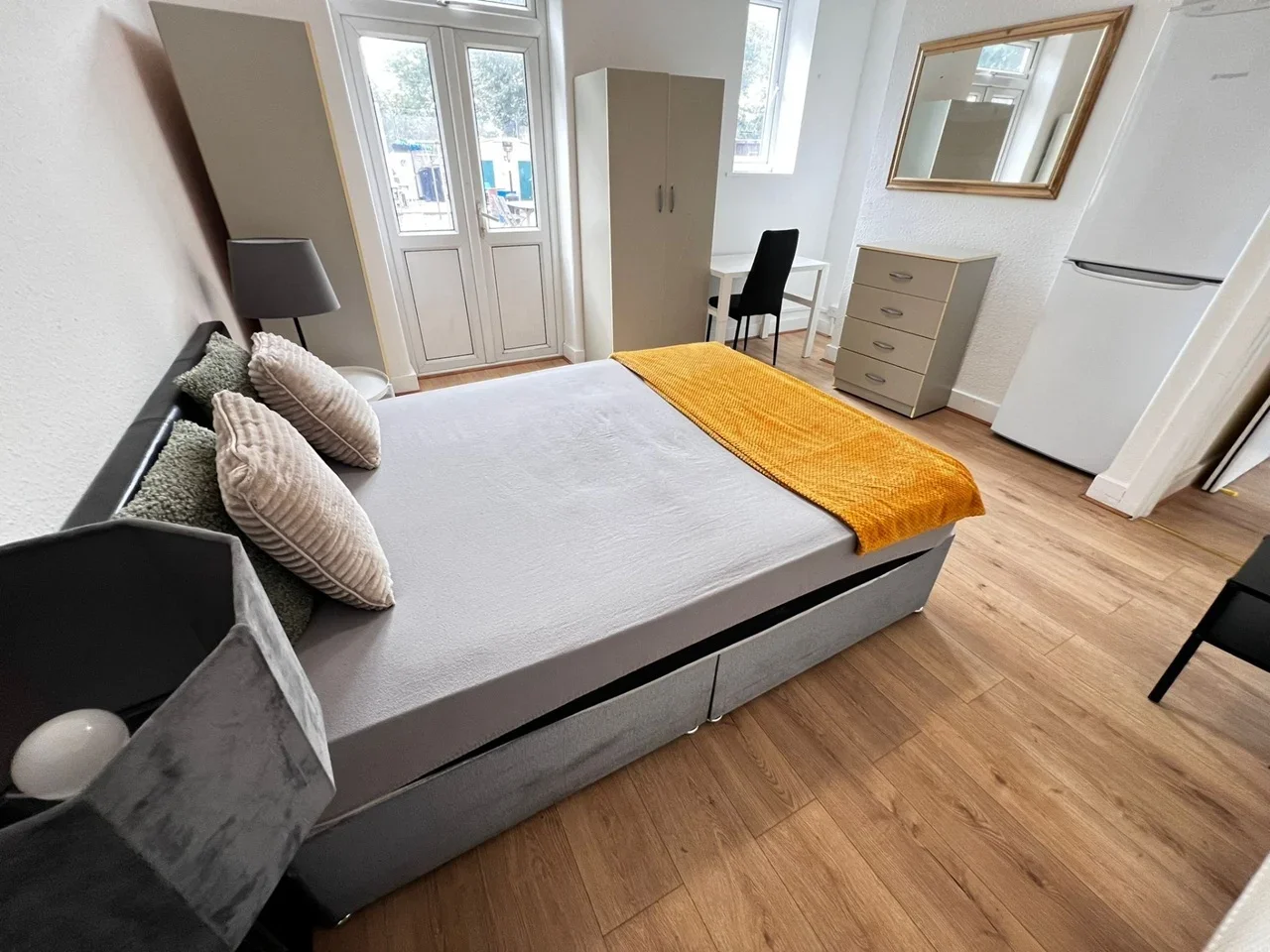 Room Village Way in Greater London